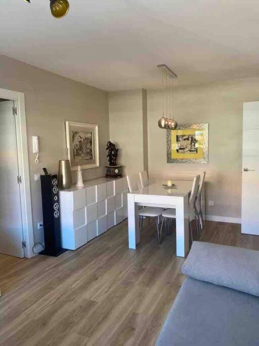 Lujoso Piso Enfrente De Playa De Fenals, 2 Terrazas Apartament Lloret de Mar