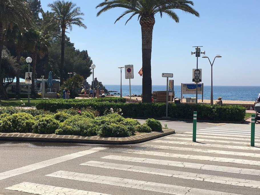 Lujoso Piso Enfrente De Playa De Fenals, 2 Terrazas Apartament Lloret de Mar
