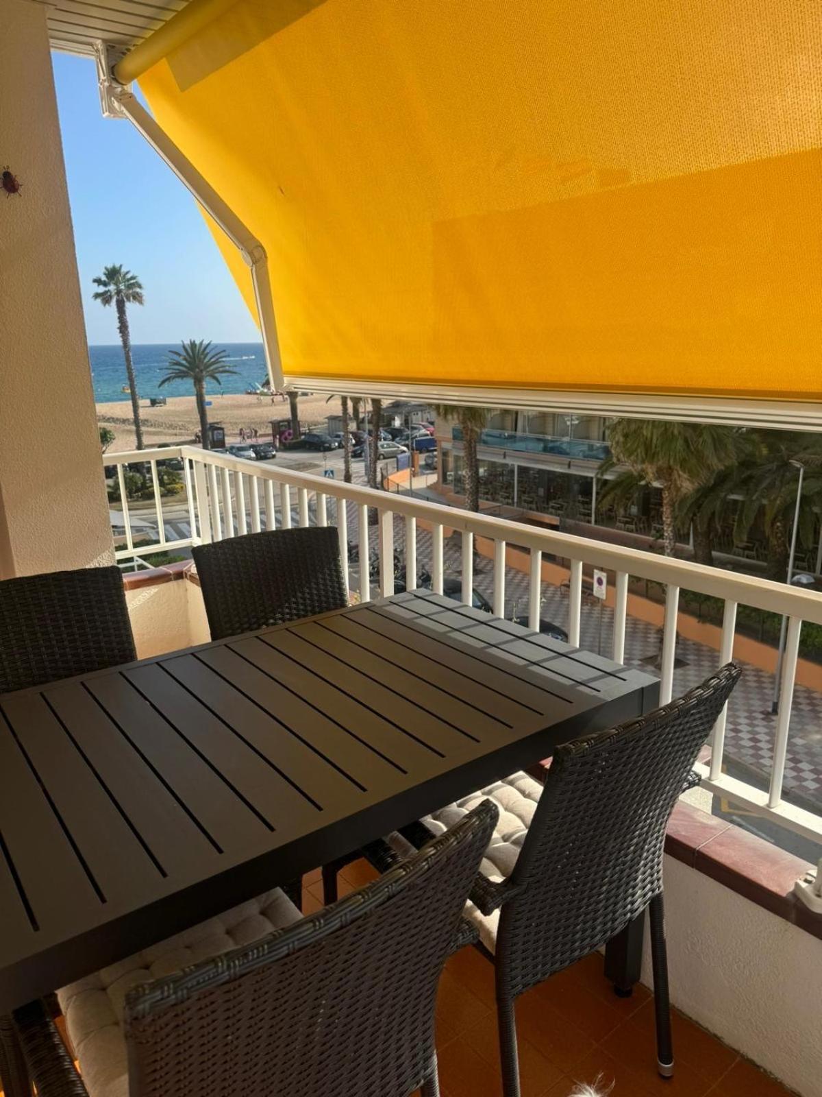 Apartament Lujoso Piso Enfrente De Playa De Fenals, 2 Terrazas Lloret de Mar